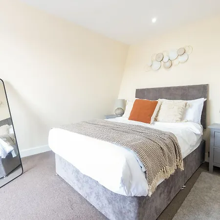 Apartment One And Two Bedroom Near Holloway Train Station By Belvilla London