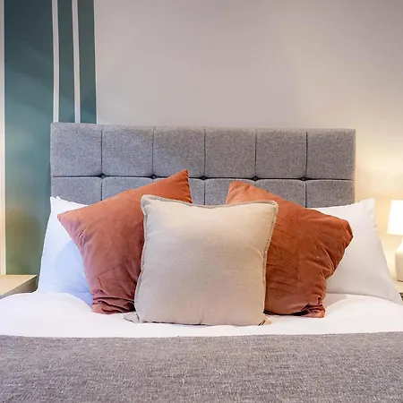 Luxurious Hackney Near Train Station Londýn