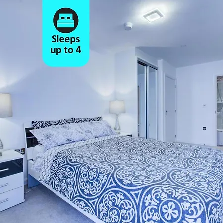 Apartment 2 Bed 2 Bath Modern In East Acton