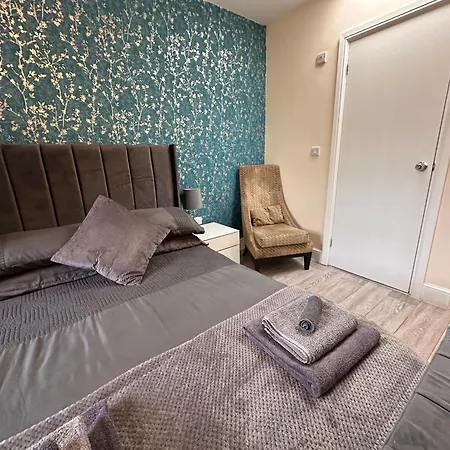 Holiday home 5 Bed 5 Bath / Brick Lane E1