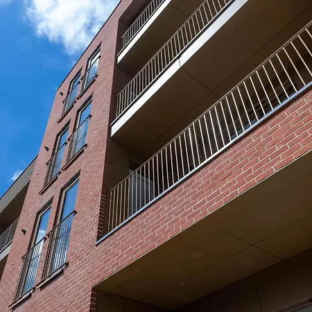 Apartment Modern With Balcony In Merton Near Wimbledon By Sojo Mitcham