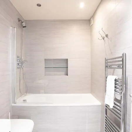 Three Bed With City View Shoreditch Perfect For Business Corporate By Belvilla London