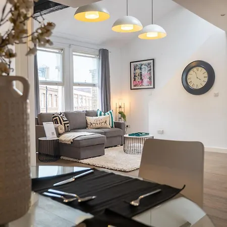 Apartment Three Bed With City View Shoreditch Perfect For Business Corporate By Belvilla *