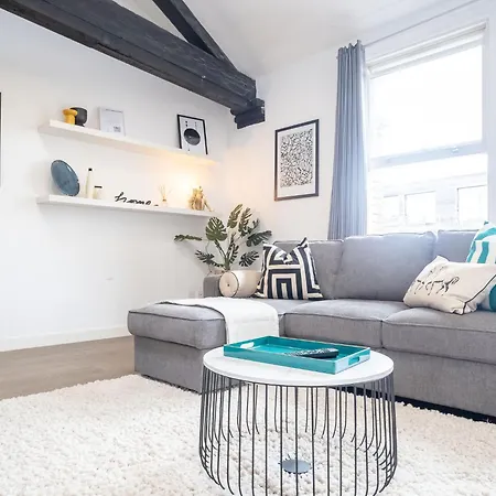 Three Bed With City View Shoreditch Perfect For Business Corporate By Belvilla London