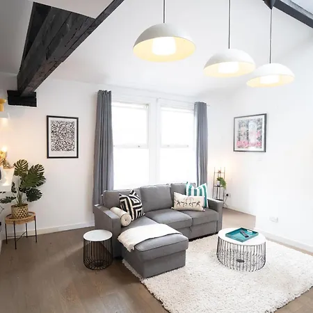Apartment Three Bed With City View Shoreditch Perfect For Business Corporate By Belvilla *