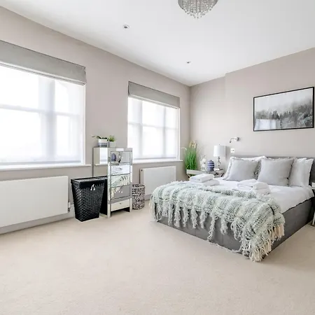 Gorgeous Hampstead Flat *