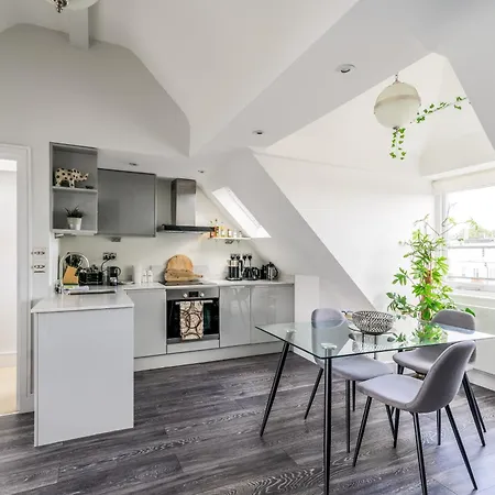 Gorgeous Hampstead Flat * London