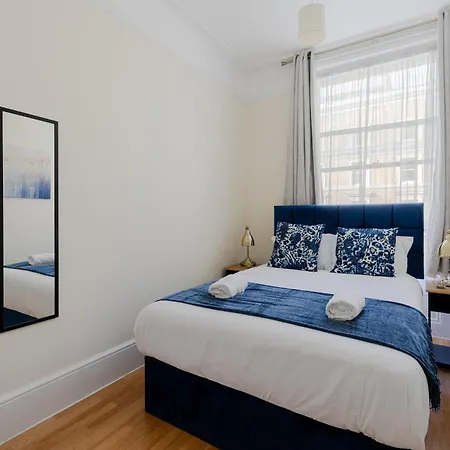Natural History Museum Apartment