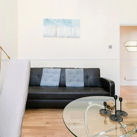 Apartment Natural History Museum London