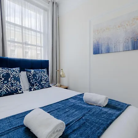 Natural History Museum Apartment London