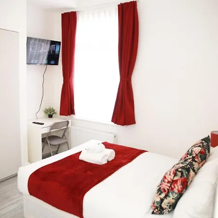 Guest house Cricklewood Deluxe Ensuite London