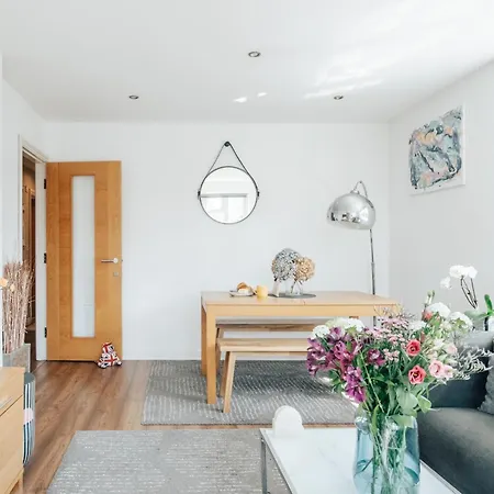 2 Bed Hoxton Flat With Wifi *