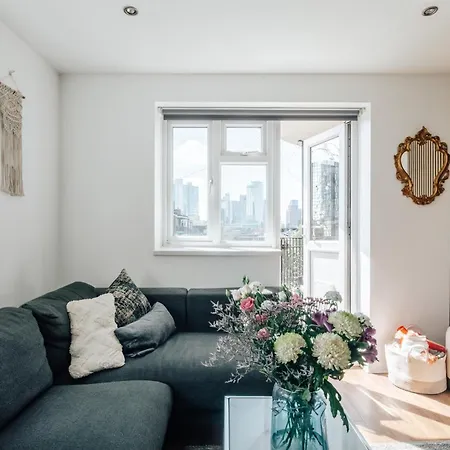 Apartment 2 Bed Hoxton Flat With Wifi London