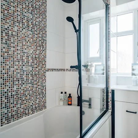 Apartment 2 Bed Hoxton Flat With Wifi