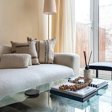 North - One Bed Flat- Entire Unit