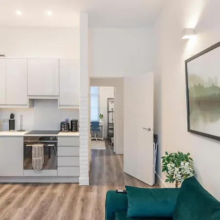 Notting Hill Retreat 2 Bedroom London