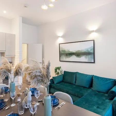 Notting Hill Retreat 2 Bedroom Apartment