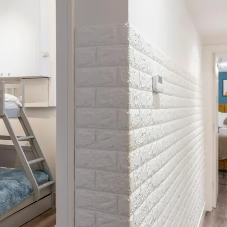 Notting Hill Retreat 2 Bedroom Apartment
