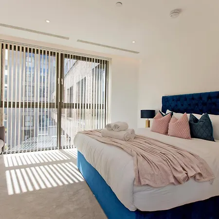 Luxury Retreat * London