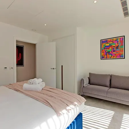 Luxury Retreat * London