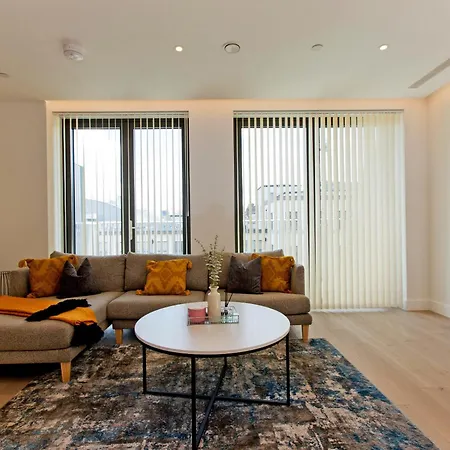 Luxury Retreat * London