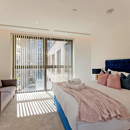 Luxury Retreat * London