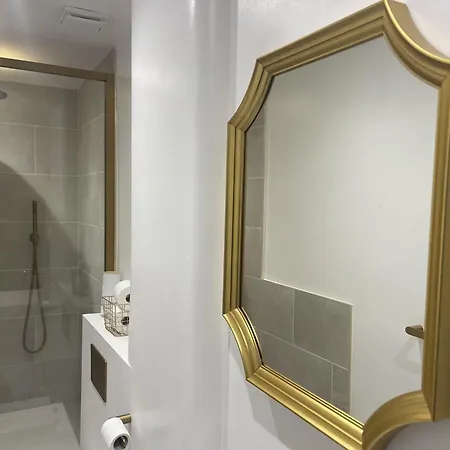 Immaculate 2-bed In London