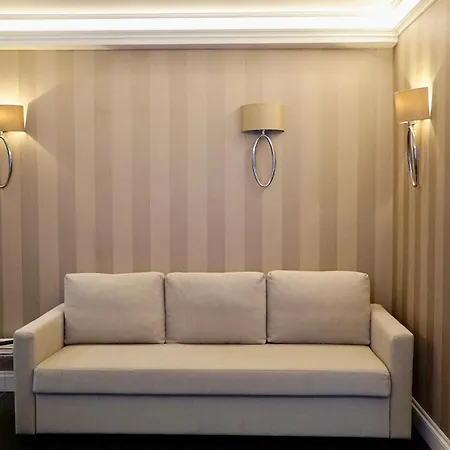 Prime Location Studio Apartment *