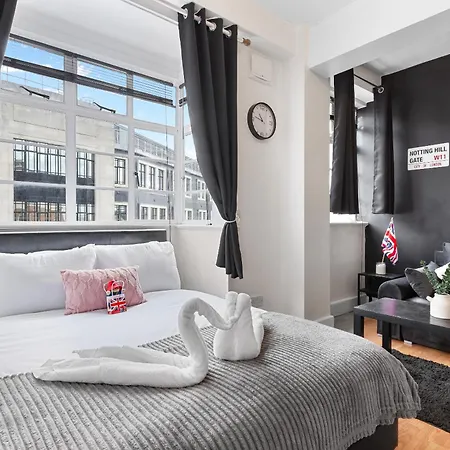 Apartment Paddington Station Paradise For Up To 4 Guests! Dream 2 Mins Walk From Station With Extra Double Sofa Bed! *
