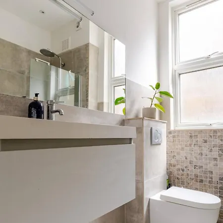 Blue Valley House Holiday home London