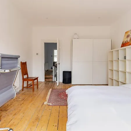 Blue Valley House Holiday home London