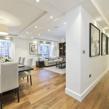 Large Super Penthouse Park Lane Opposite Hyde Park Sleeps 12 * لندن