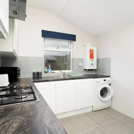 2 Bedroom Flat Near Tottenham Hotspur Stadium *