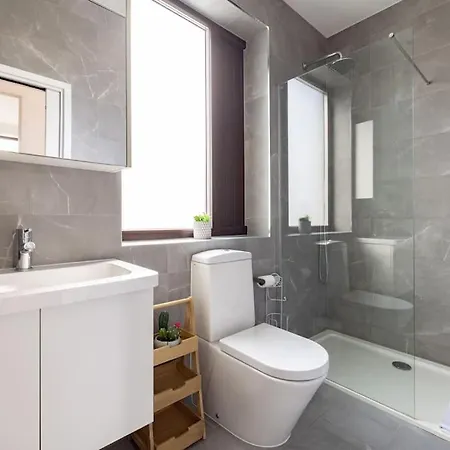 Holiday home Modern 3 Bedroom Townhouse By Wild Roses