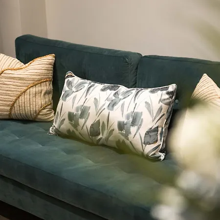 Bc1 Westkensington-baronscourt-luxuryonebed-10minpicadilly Apartment London