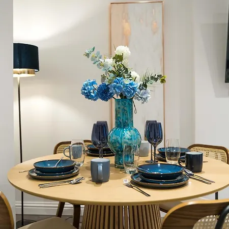 Apartment Bc1 Westkensington-baronscourt-luxuryonebed-10minpicadilly *