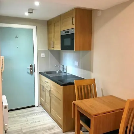 Private Flat, Next To Hyde Park