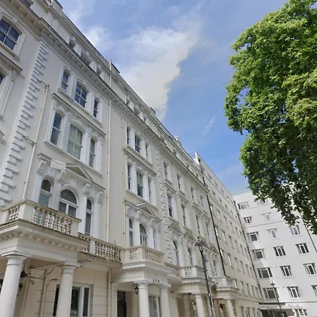 Private Flat, Next To Hyde Park *