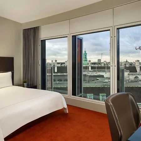Park Plaza Westminster Bridge 4* Londra