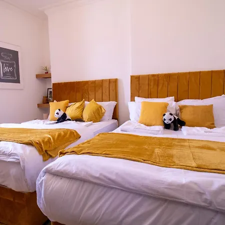 Spacious On Oxford Street 9gc * London