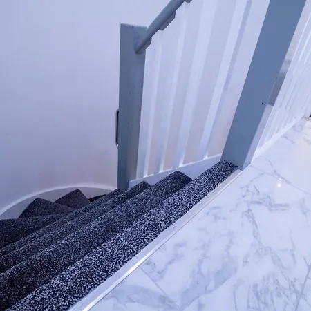 Luxurious 1-bedroom Penthouse On Oxford Street 11g Apartment *