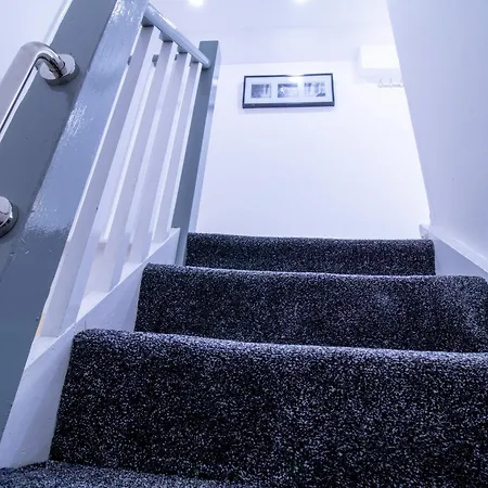 Apartment Luxurious 1-bedroom Penthouse On Oxford Street 11g *