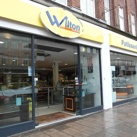 Apartment London Luxury 2 Bedroom Flat Sleeps 8 Free Parking *