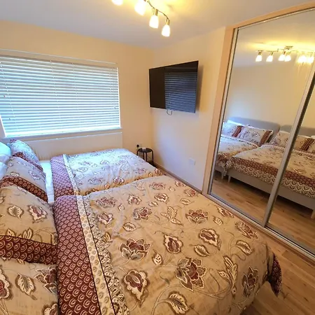 Apartment London Luxury 2 Bedroom Flat Sleeps 8 Free Parking East Barnet