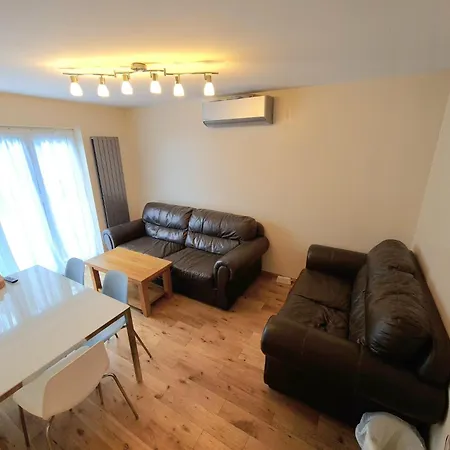 Apartment London Luxury 2 Bedroom Flat Sleeps 8 Free Parking East Barnet
