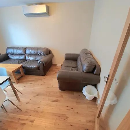 Apartment London Luxury 2 Bedroom Flat Sleeps 8 Free Parking *