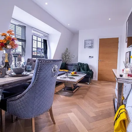 Apartment Luxurious 1-bedroom Penthouse In Marble Arch 71 *