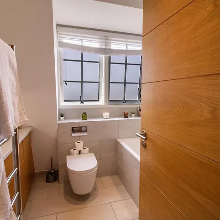 Luxurious 1-bedroom Penthouse In Marble Arch 71 Apartment London