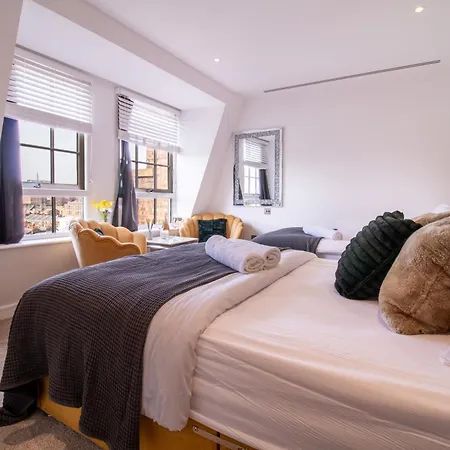 Luxurious 1-bedroom Penthouse In Marble Arch 71 London
