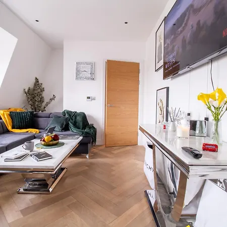 Luxurious 1-bedroom Penthouse In Marble Arch 71 Apartment *